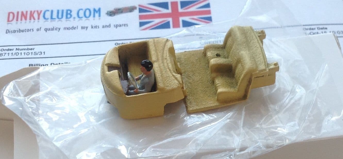 【週末セール】DINKY No1435 CITROEN PRESIDENTIEL FRENCH DINKY TOYS 1435 CITROEN PRESIDENTIELLE Interior with driver