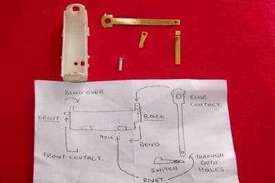 TRI-ANG SPOT-ON 100 Ford Zodiac battery box complete kit with brass connectors, no bulb.