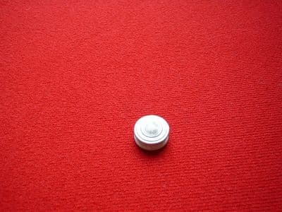 Tri-Ang Spot On White metal hubs (Each)