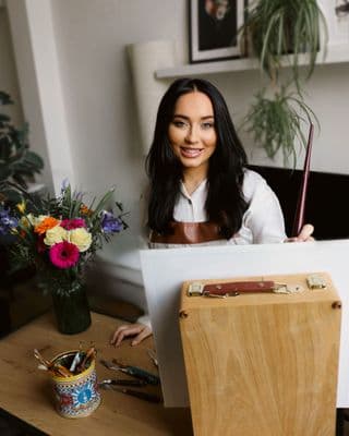 Scarlett Bells Art  Class: Festive Cocktail on Canvas Supplies Incl Thur 11th Dec 6pm -9pm