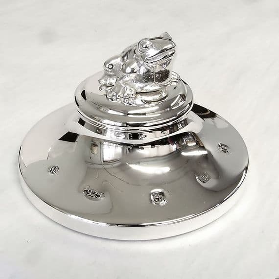 Sterling Silver  Frog Paperweight