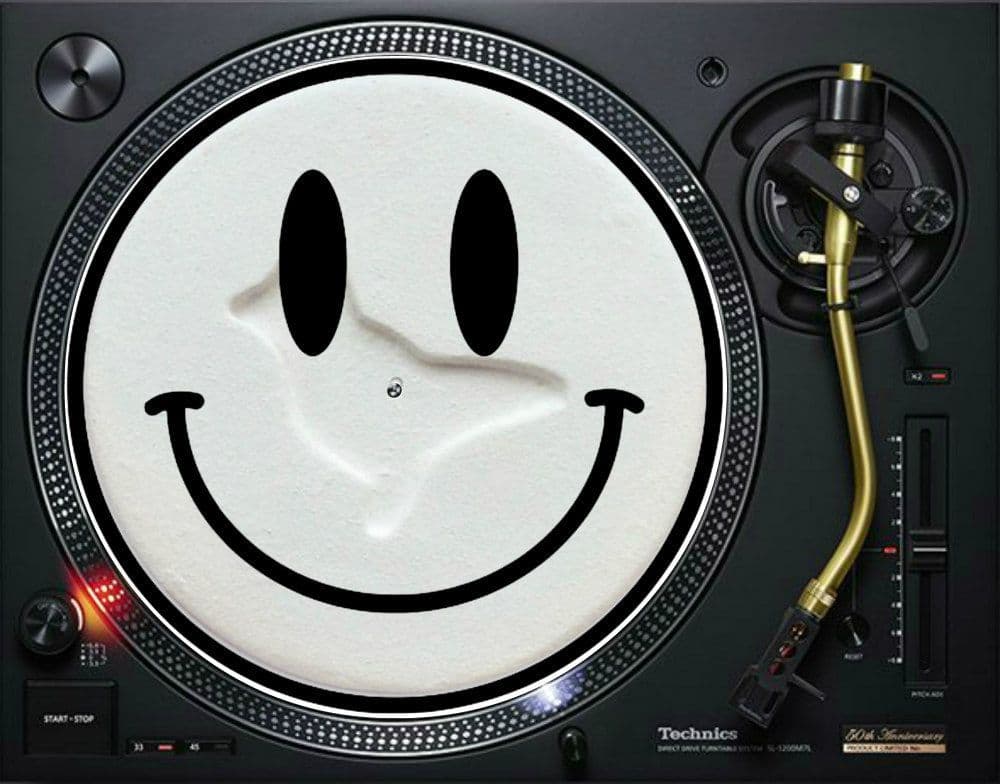 Smiley Dove Tablet Slipmat