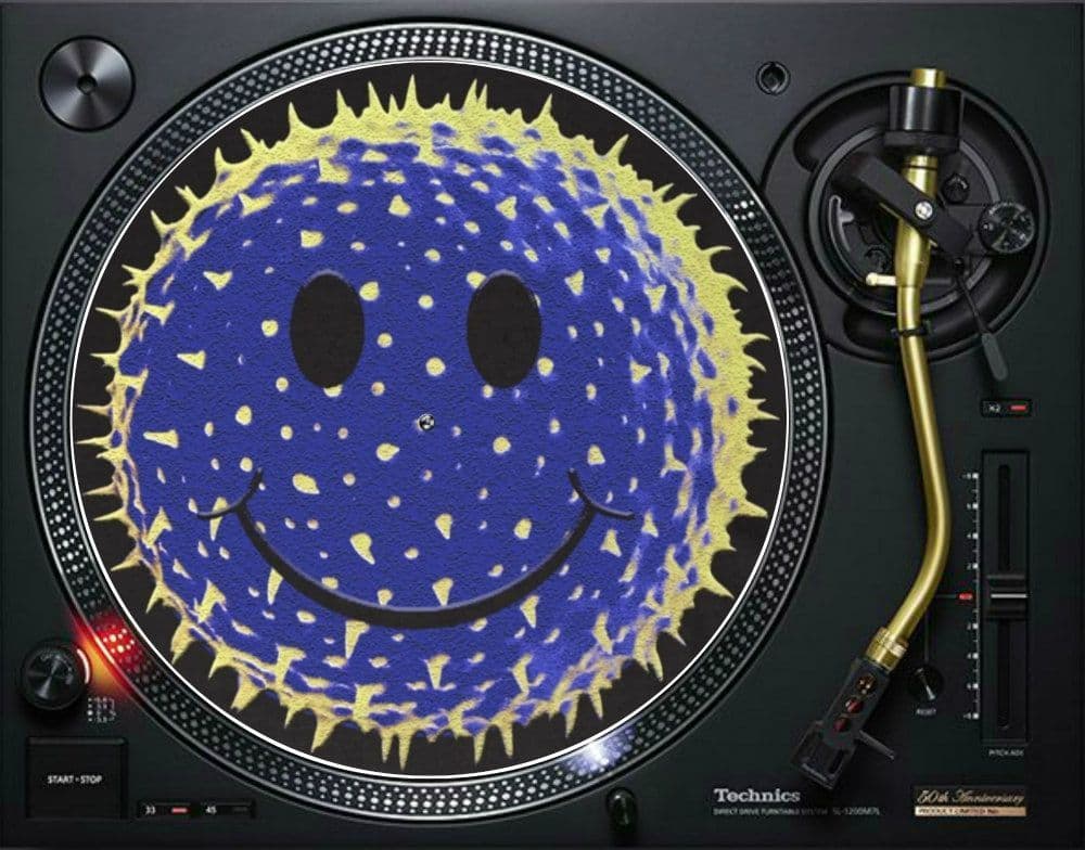 Spikey Smiley Flyer Slipmat