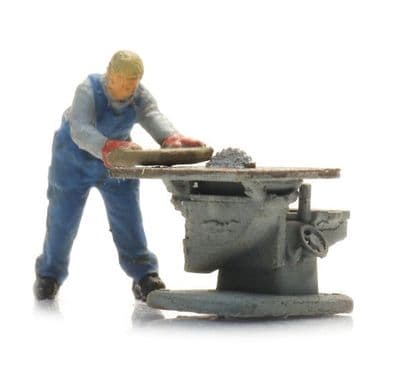 ArtiTec 312052 Circular saw with figure