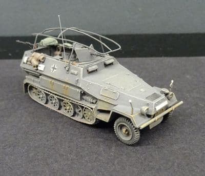 ArtiTec 387110GR Sd.Kfz251 Reconnaissance half track