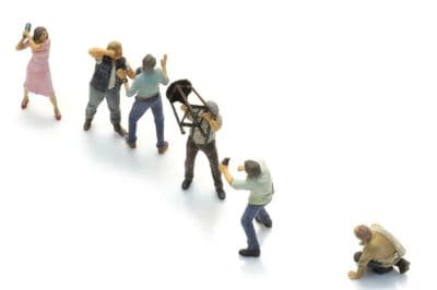 ArtiTec 5870154 Bar fight six figures
