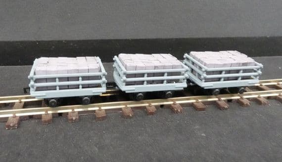 Bachmann 393-227 Narrow Gauge Dinorwic Slate Wagons with sides 3-Pack Grey
