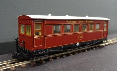 Bachmann 394-025 Narrow Gauge Bogie Coach Ashover Railway Crimson