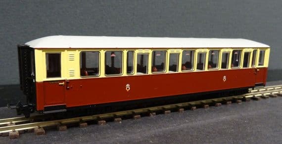 Bachmann 394-100A Narrow Gauge Bogie Coach Ffestiniog Tin Can coach