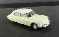 Busch 48035 Citroen DS19