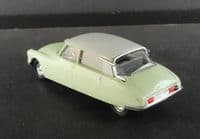 Busch 48035 Citroen DS19