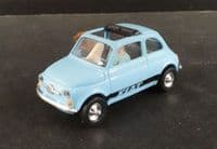 Busch 48735 Fiat 500 with driver and dog