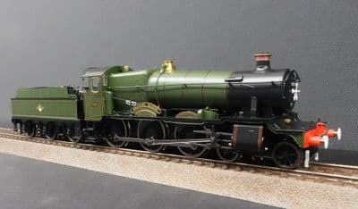 Dapol 4S-001-014 Bradley Manor BR lined green Late crest