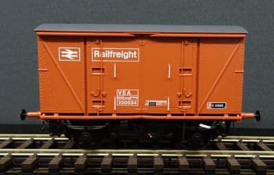 Dapol 7F-049-002 BR 12T Vanwide Wagon 230034