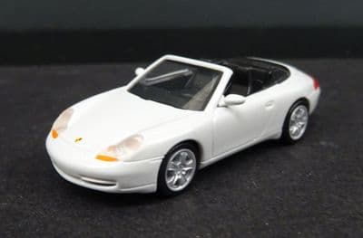 Herpa 032674-002 Porsche 996 Carrera 4