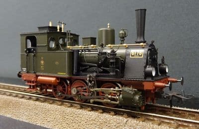 HO Era 1 Locomotives and Train Packs