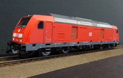 HO Era 5 Locomotives and Train Packs