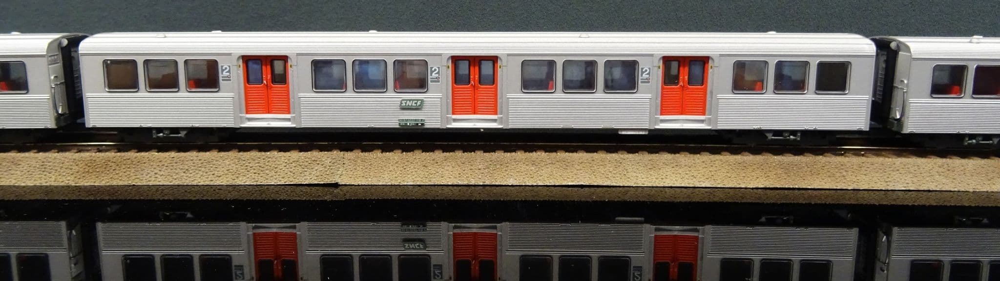 Passenger Coaches SNCF　4両セット Jouef HJ4152 SNCF 3-unit set of RIB 70 coaches original