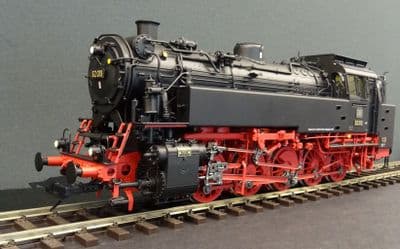 KM-1 168206 DB Br82 019 Steam Locomotive