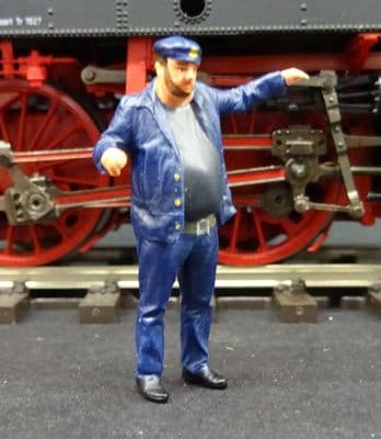 KM-1 460174D Loco driver Lorenz 1:45