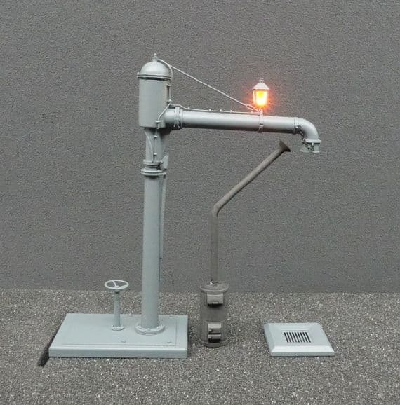 KM-1 460450/460452 Watercrane and heater 1:45