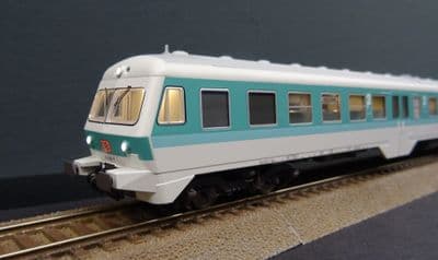 Liliput L133152  DB Br614 3 car Diesel Railcar