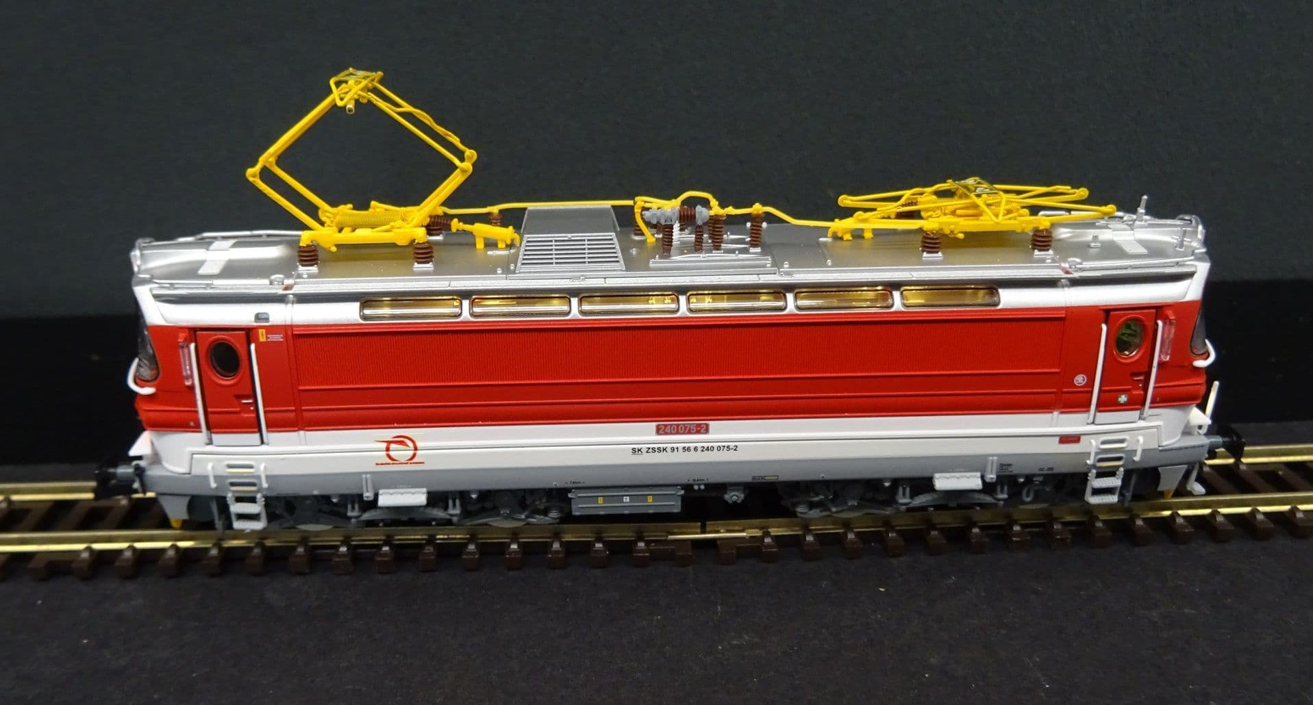 Piko TT 47545 ZSSK Br240 DCC Sound