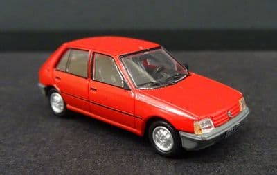 REE CB-151 Peugeot 205 GE