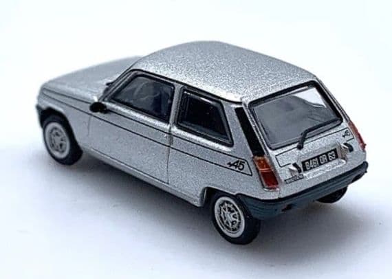 REE CB-160 Renault 5 Alpine 1976 Silver