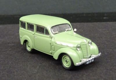 REE CB-175 Renault Juvaquatre Familiale vitrée green