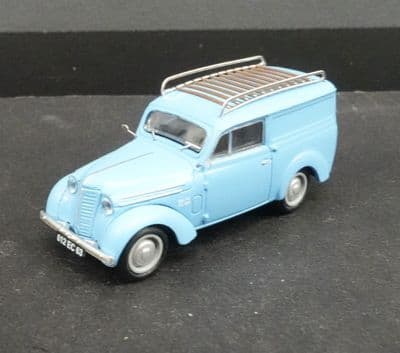 REE CB-208 Renault Juvaquatre Fourgon blue