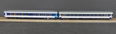 REE JM-052  SNCF VU Couchette Coach + SO Ambulance Coach