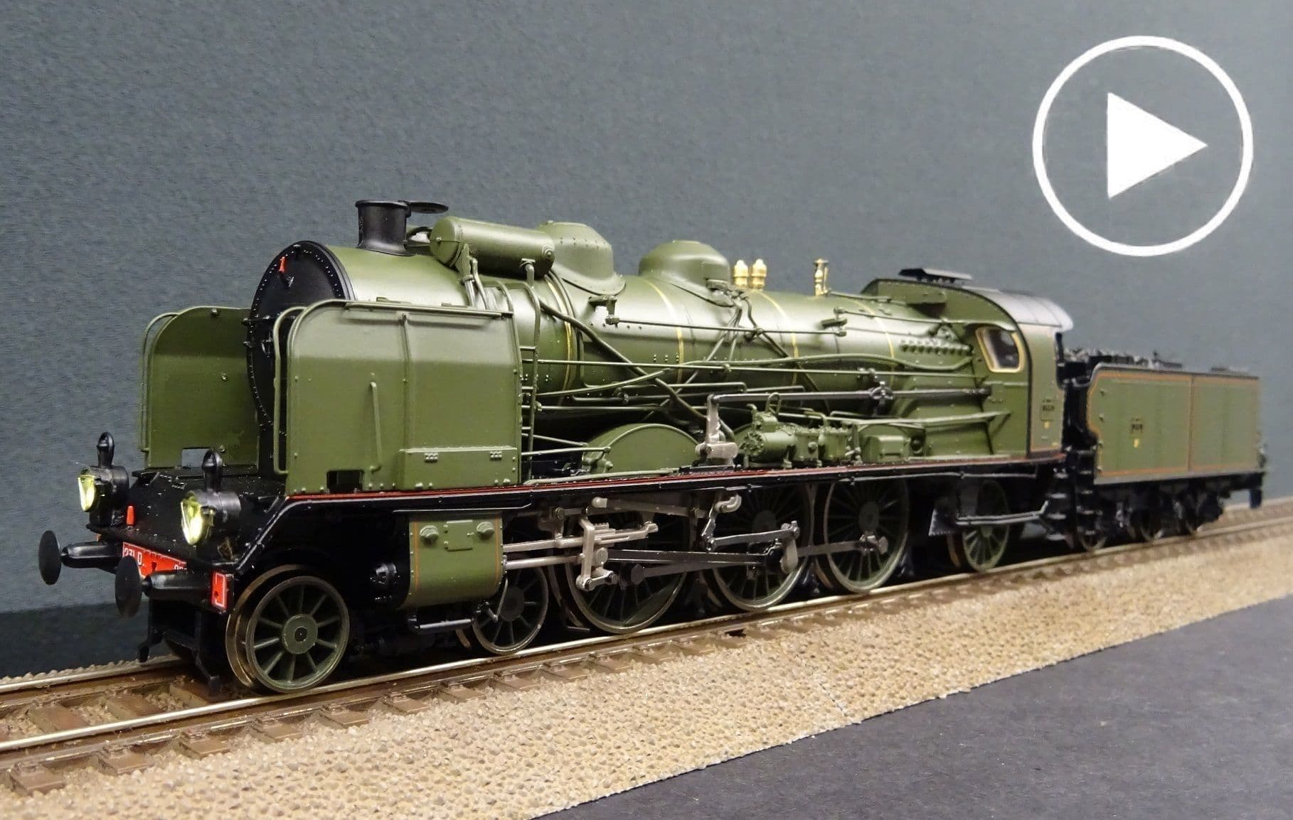 REE MB-138S PLM 231 D 229 DCC sound and smoke