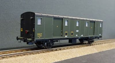 REE VB-114 SNCF OCEM30 Baggage car