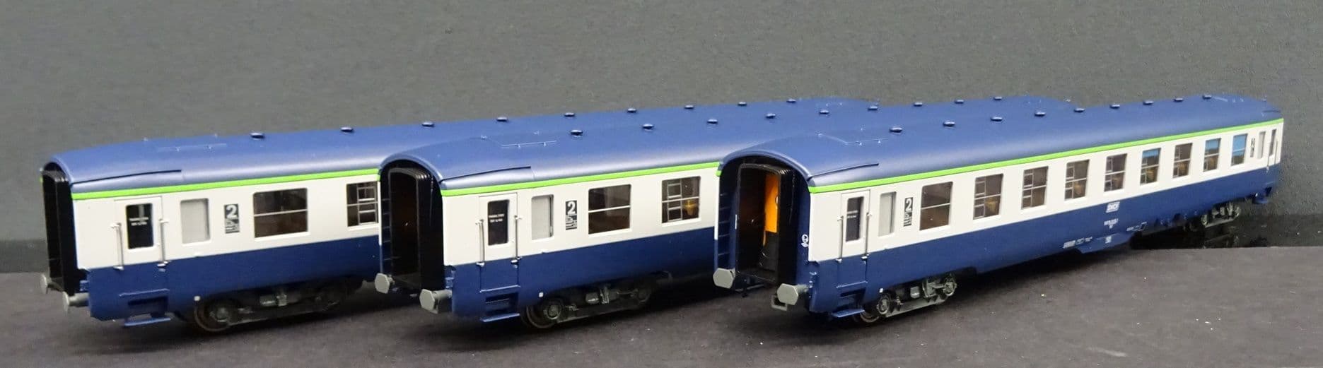 REE Modèles VB402 HO - Coffret de 3 voitures DEV AO couichettes ep IV-V