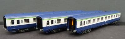 REE VB-402 DEV AO Coach Set