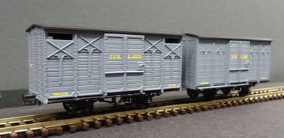 REE VM-028 Set of 2 Covered Wagons
