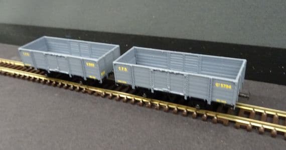 REE VM-032 Set of 2 Gondola Wagons
