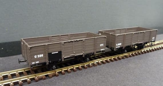 REE VM-033 Set of 2 Gondola Wagons