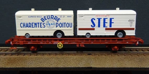 REE WB-641 UFR Double wagon