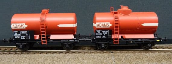 REE WB-714 SNCF set of 2  OCEM29 tank wagons