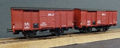 REE WB-743 Set of 2 PLM vans