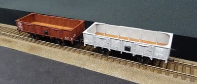 REE WB-817 PLM Set of 2  open wagons