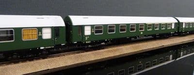 Rivarossi HR4327 DR Set of 3 Coaches