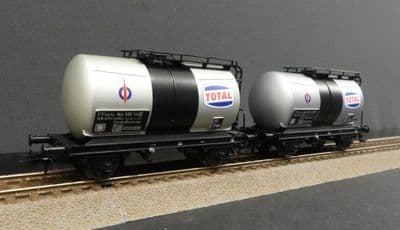 Rivarossi HR6565 FS Set of 2 tank wagons