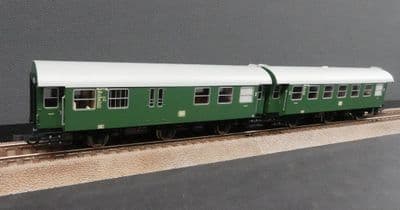 Roco 6200039  Set of two 3 yg convert coaches