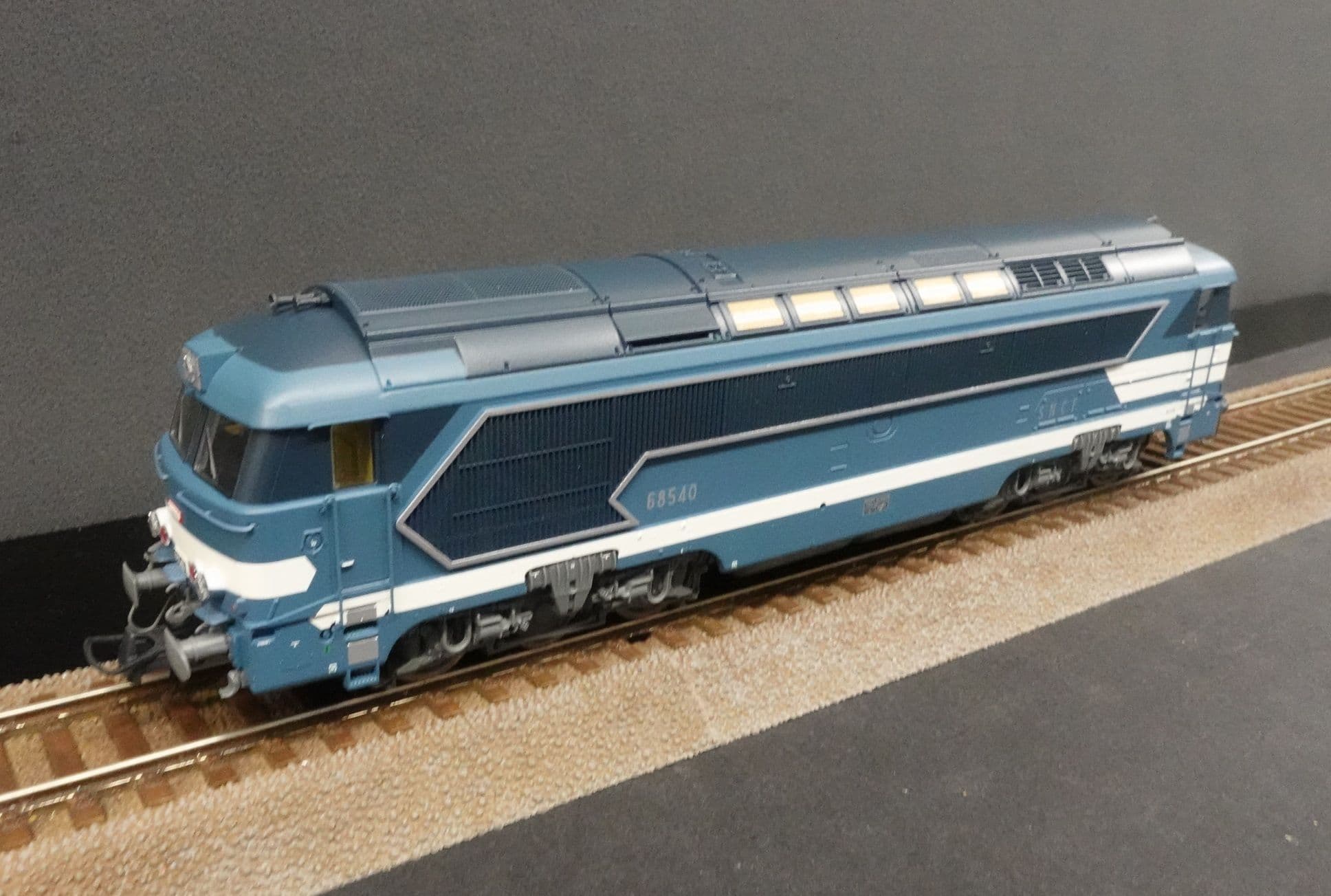 Roco 7310072 A1A-A1A 68500 Diesel DCC Sound