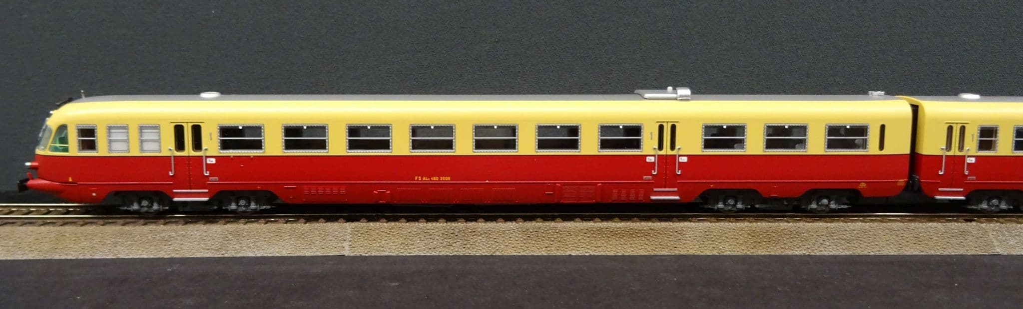 Roco 69114 H0: Ex TEE ALn 448/460 FS (Gebraucht) in Russikon für CHF