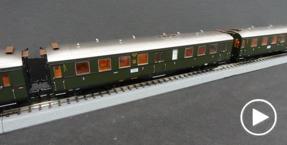 Roco TT 6280001  DRG Altenberg coach set illuminated