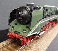 Trix 25020 DR Br18 201 Steam Locomotive DCC Sound and dynamic smoke